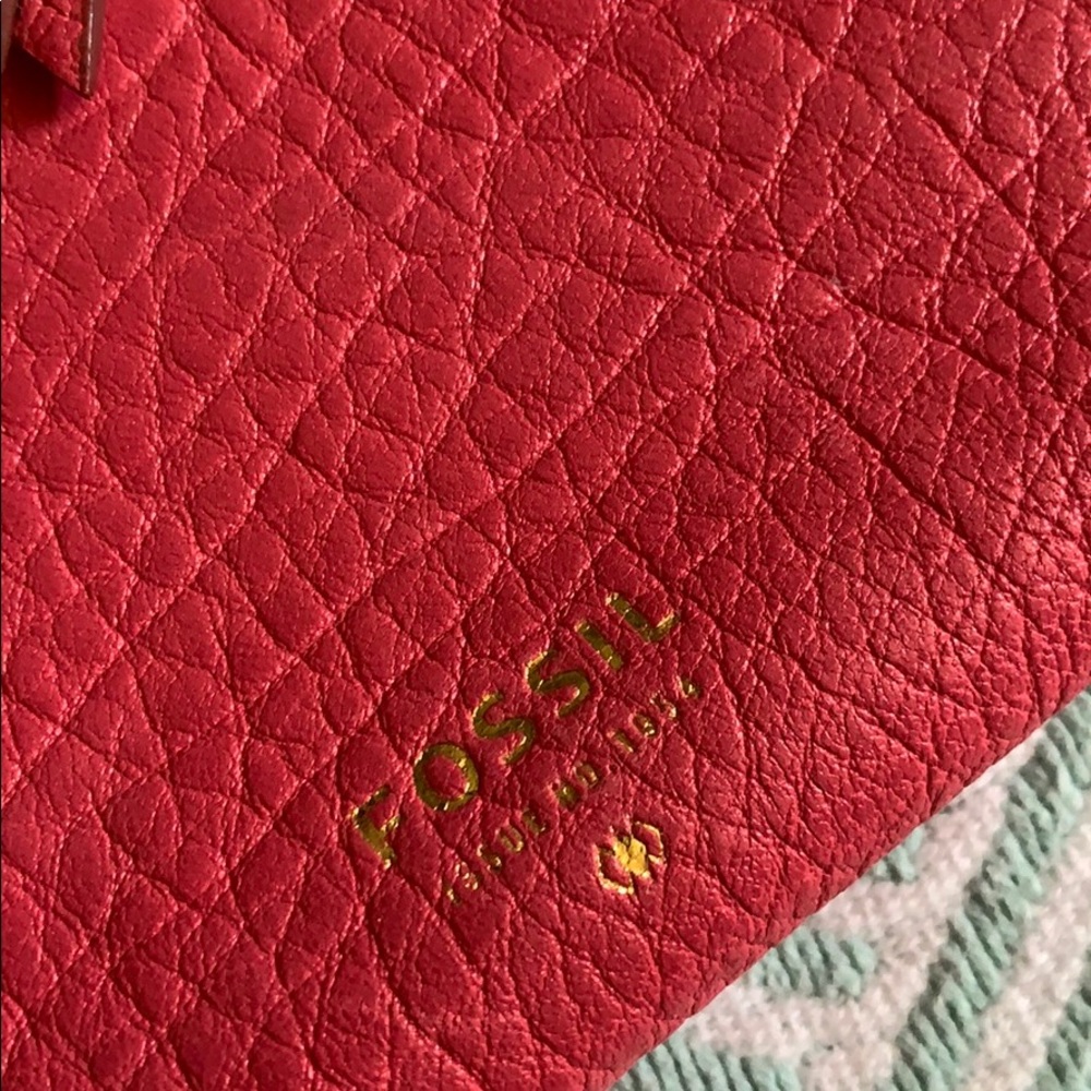 Fossil Leather Purse - Picture 2 of 5